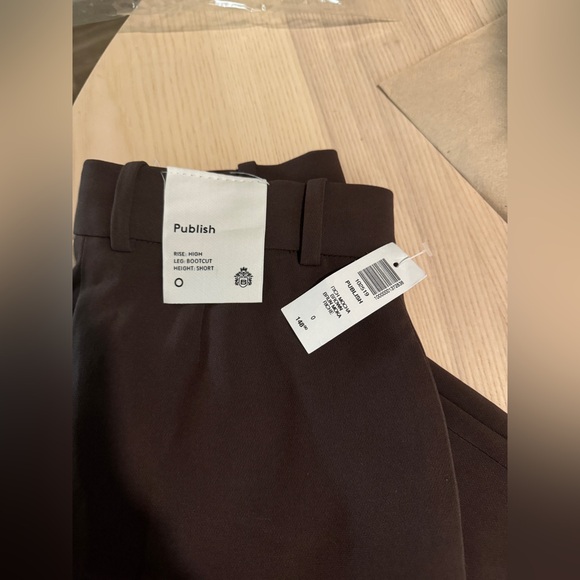 NWT aritzia publish bootcut pants in rich mocha brown size 0 in short length - Picture 7 of 7